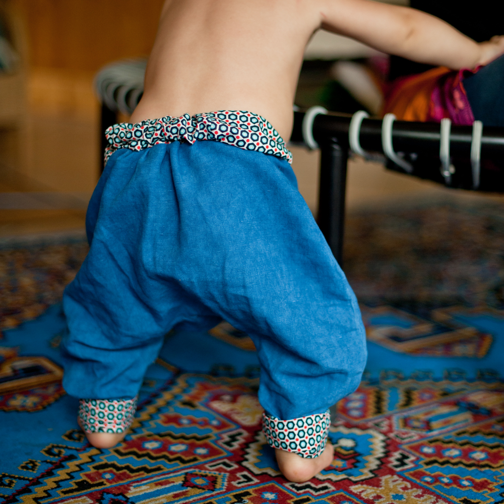 sarouel-bebe-pantalon-bebe-teinture-naturelle-indigo-petit-pan